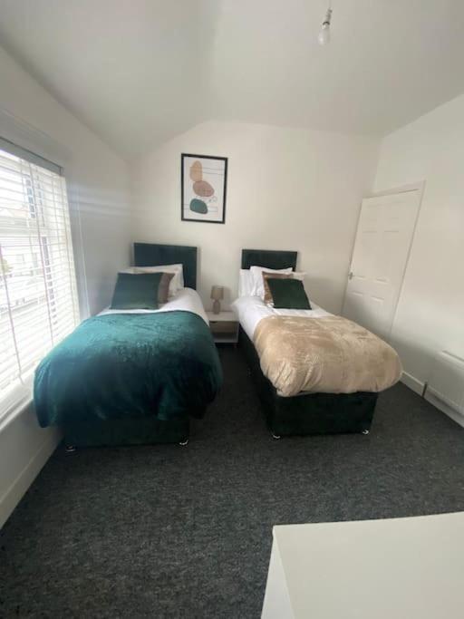 3-Bed Home From Home, Sleeps 6, Great For Contractors, Close To Gulliver'S Valley Theme Park, Free Parking, Hot Tub, Couple Retreat Σέφιλντ Εξωτερικό φωτογραφία